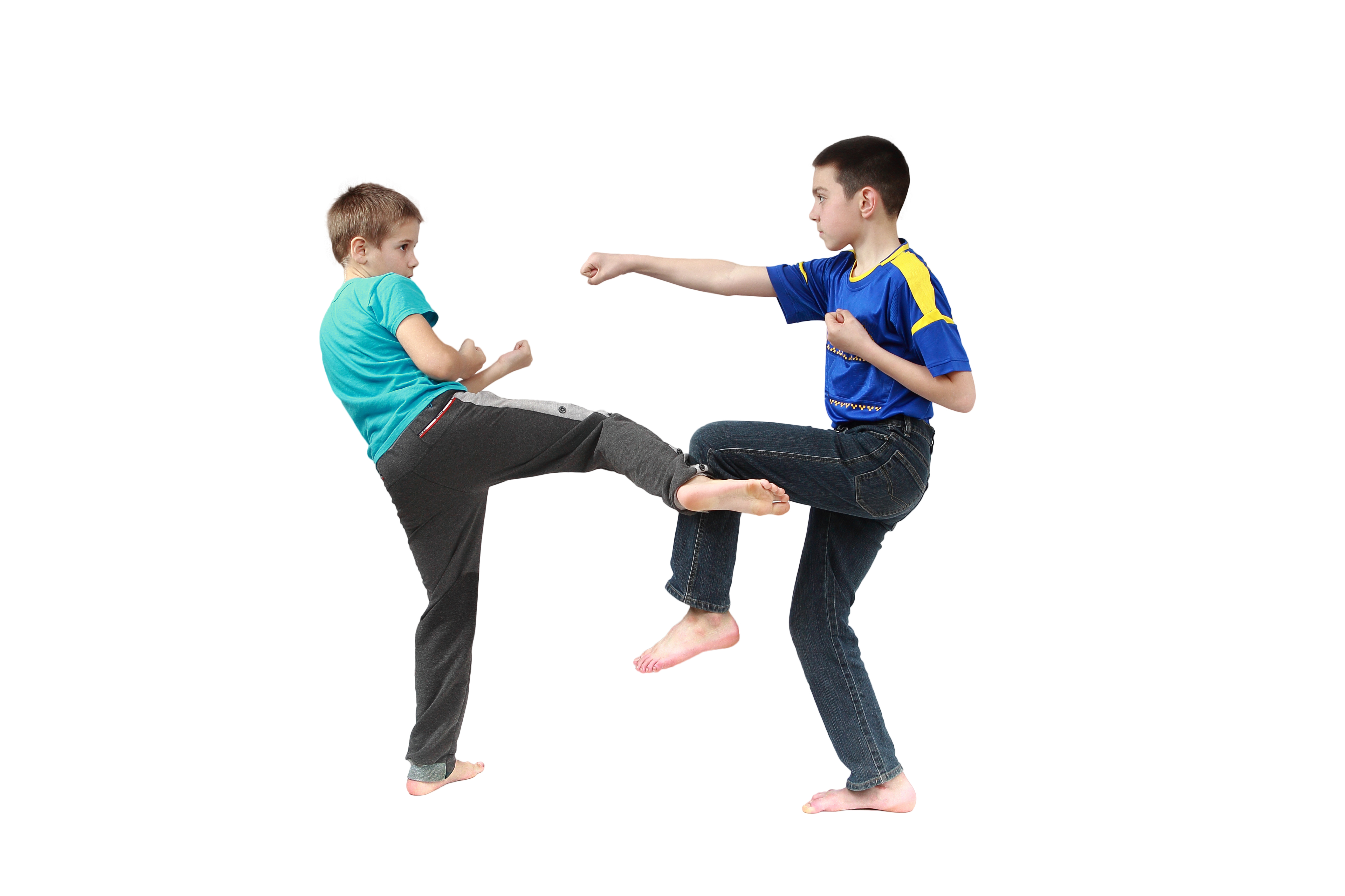 2 jongens doen aan zelfverdediging